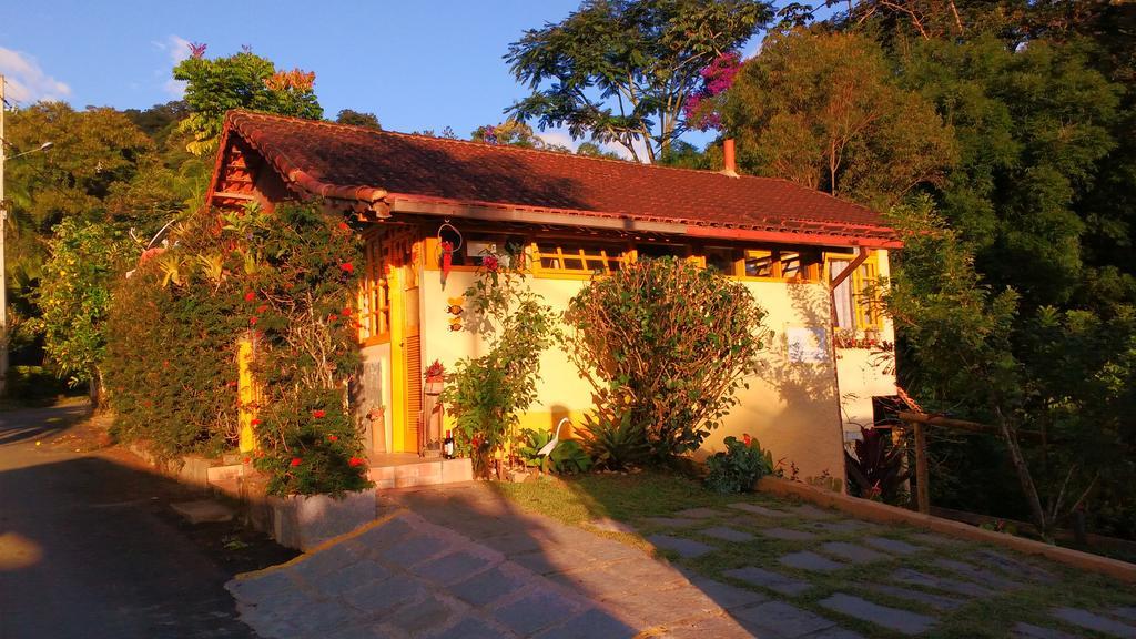 Rosa Amarela Sao Pedro da Serra (Rio de Janeiro) Exterior foto